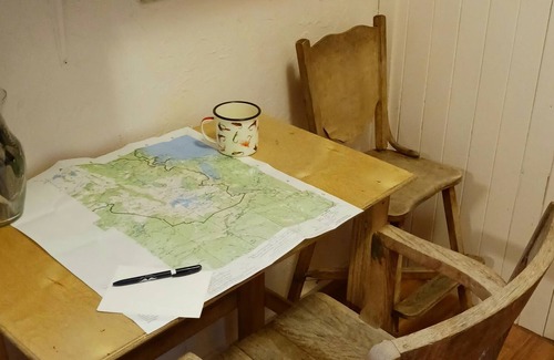 Dutch Flat Cabin | Welcome to the South House- a peaceful getaway in the beautiful foothills.