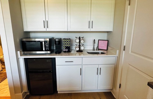 Downtown San Antonio House | Welcome to the Texan Den where Luxury meets Tranquility.