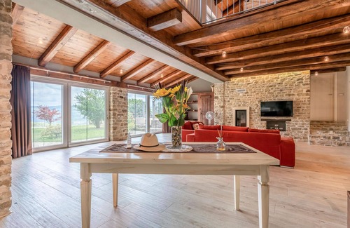 Castino House | Welcome to this beautiful and modern vacation home in the beautiful nature of Piedmont.