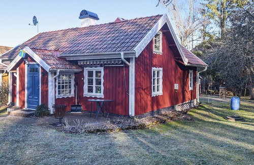 Falkoping House | Welcome to this cozy little cottage for a wonderful vacation.