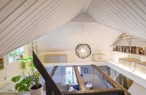 Falkoping House | Welcome to this cozy little cottage for a wonderful vacation.