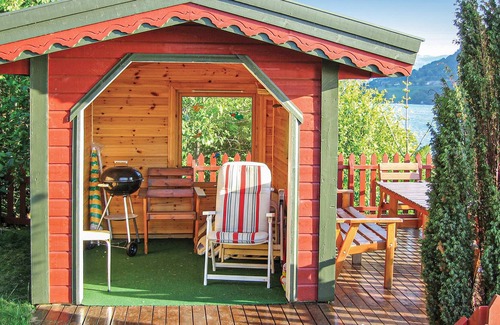 Ølen House | Welcome to this lovely vacation home by Ølensfjord in Hordaland.
