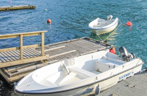 Ølen House | Welcome to this lovely vacation home by Ølensfjord in Hordaland.