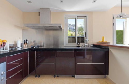 Cap Martinet Ski Chalet | Welcome to Villa Ventura, a stylish property with sea views and private pool