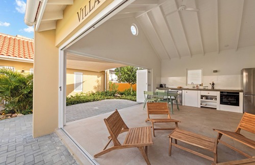 Koralengebied Resort | Welcome to Villa Grandi, where historic charm meets modern comfort