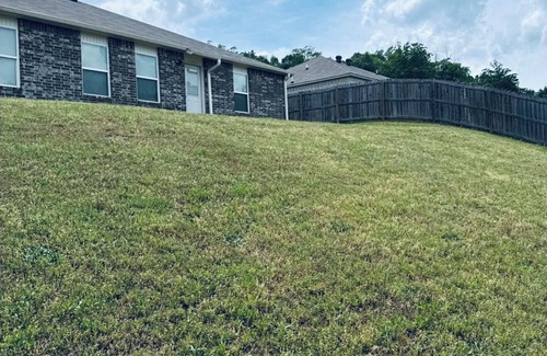 Shannon Hills House | Welcome to your home away from home! Our charming 4 bedroom home