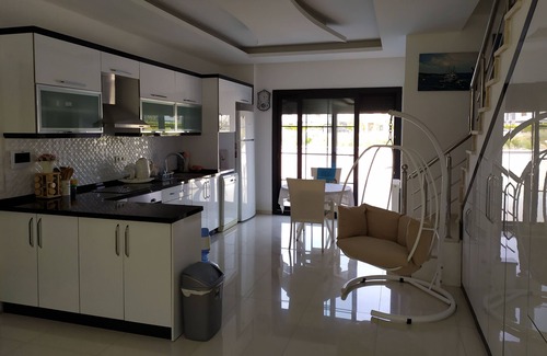 Cesme Villa | Welcome to your peaceful home with a pool in the center of Çeşme