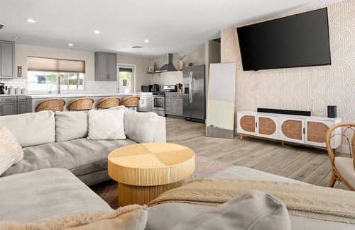 Cox Heights House | Welcoming 4-bedroom house with a Pool & Spa Near Old Town Scottsdale