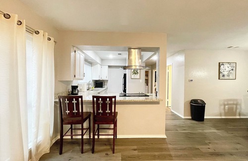 West Arlington House | Welcoming all traveling professionals - 30 day stays