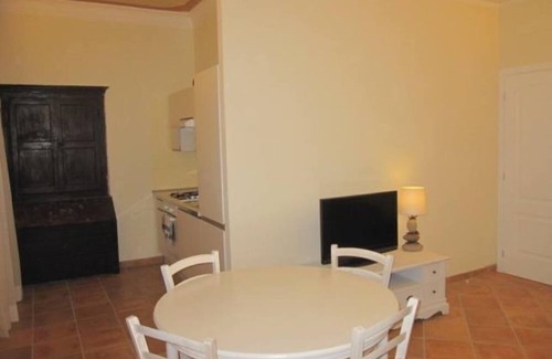 Bordighera Apartment | Welcoming apartment just steps from the sea.