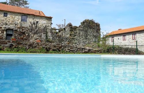 Meada House | Welcoming house in Águeda with shared pool 70 m²