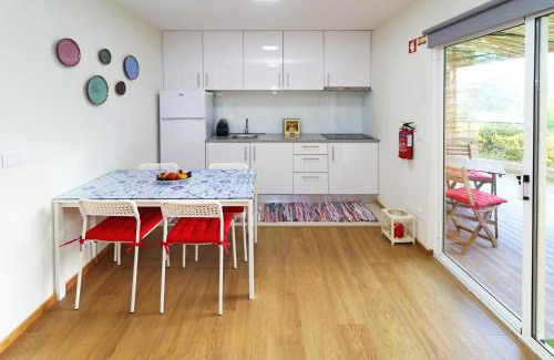 Barcelos House | Welcoming House in Medros with Terrace