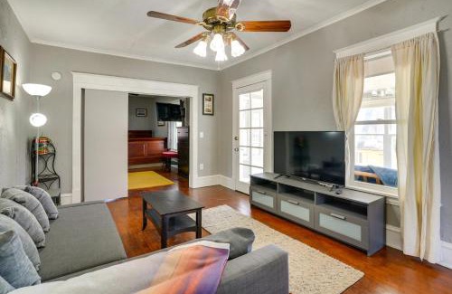 Mound Apartment | Welcoming Lakefront Mound Apartment with Fire Pit!