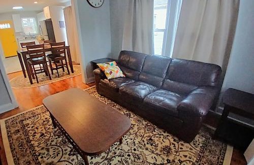 Northeast Bed & Breakfast | Welcoming Private Room in Washington DC