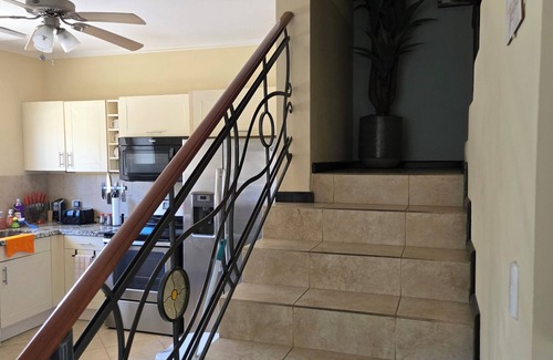 Gold Coast House | Welcoming villa within five minutes of the beach.