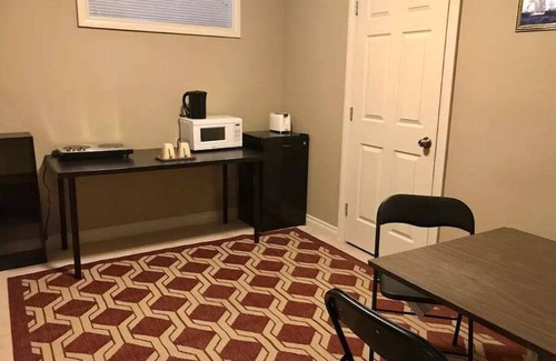 Southwest Calgary Apartment | Welcoming Walkout Basement 2-bedroom Suite
