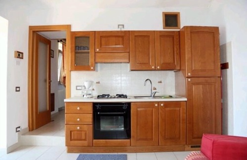 Tronzano Lago Maggiore Apartment | Well-kept 2-room apartment with large outdoor area & private beach
