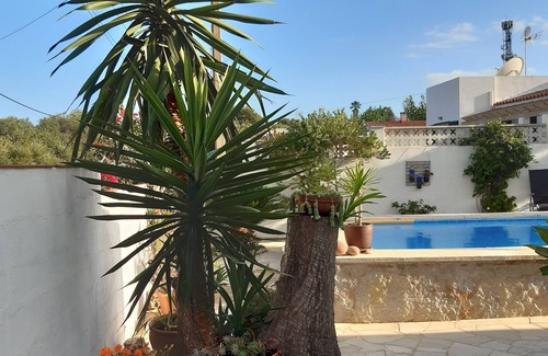 Cala en Porter House | Well-kept vacation home with pool and garden directly on the Cami de Cavalls.