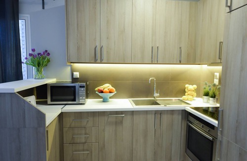 Kariotai Apartment | Well located 2BR apartment in Lefkada