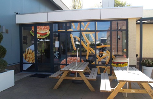 Dordtse Biesbosch Ski Chalet | Well-maintained Chalet Near Biesbosch