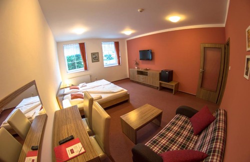 Hukvaldy Hotel | Wellness Hotel Hukvaldy POLOPENZE A WELLNESS V CENĚ