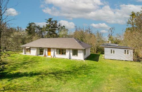 Nibe House | Wellness Oase med Sauna, Fodbad og Højhastighed Internet i Naturens Fred og Ro