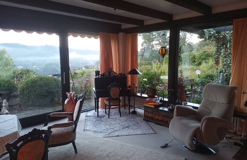 Allenbach House | Wellness oasis near the reservoir with distant views of the mountains