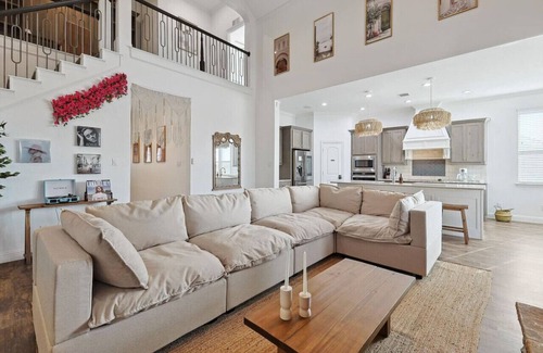 Waxahachie House | Wellness Olympus 5BR W Pool + Huge View, Bbq