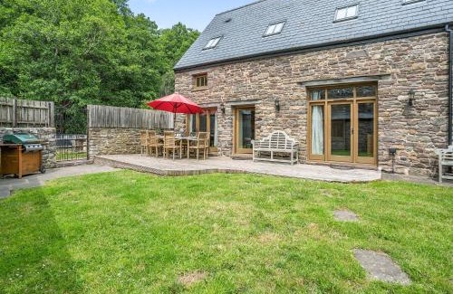Cwmdu House | Wern Farm Barn