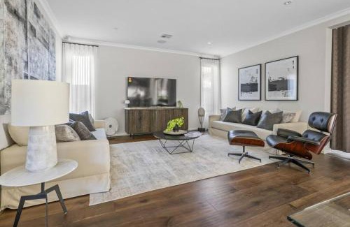 Werribee Villa | Werribee Gem Luxe Home Family Getaway 6Bed Netflix