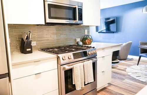 Clarksville Condo | West 6th Condo + Walk to DT - Pecan Pad!