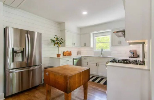 Bryker Woods House | West Austin Corporate: Execs Relocations Nurses