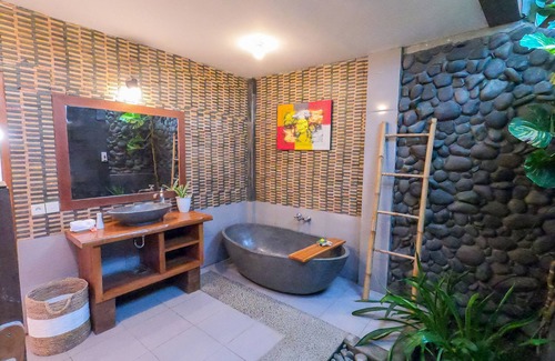 Mendoyo Bed & Breakfast | West Break Bali Medewi