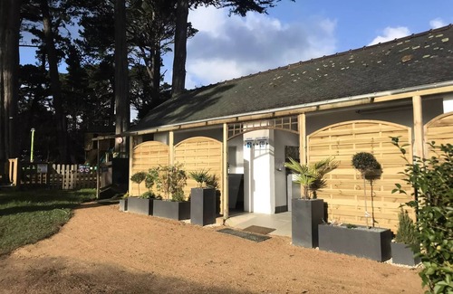 Perros-Guirec Ski Chalet | West Camping - Pod 3 Rooms 2/4 people Without sanitary facilities