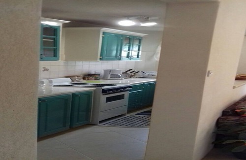Maynards Apartment | West coast apartment near beach and marina's. Below lovely family house