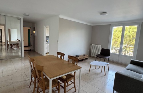 Saint-Herblain Apartment | West coast