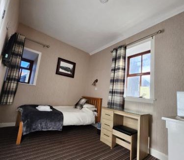 Kirkwall House | West End Guest House