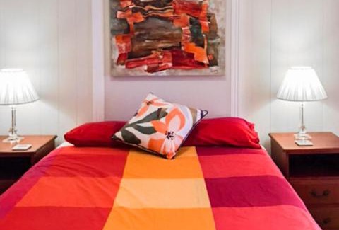 West End House | West End Luxury 4B3B Home w Parking and Home Pod Music System M9