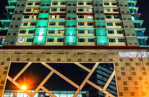 Project 7 Condo | West Insula Units By AYS