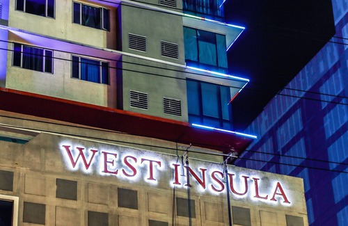 Project 7 Condo | West Insula Units By AYS