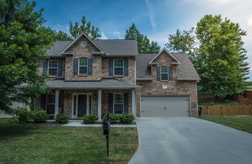 Ashley Oaks House | West Knoxville - Pool - Turkey Creek