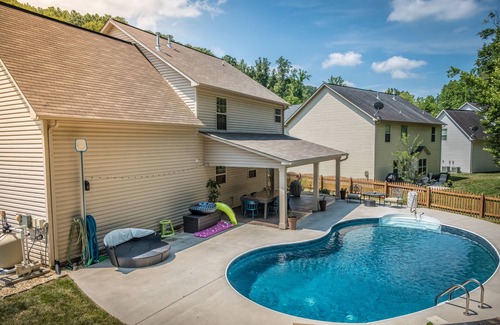 Ashley Oaks House | West Knoxville - Pool - Turkey Creek