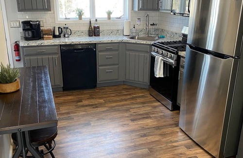 West Glens Falls House | West Mt View- 15 min. to Lake George!