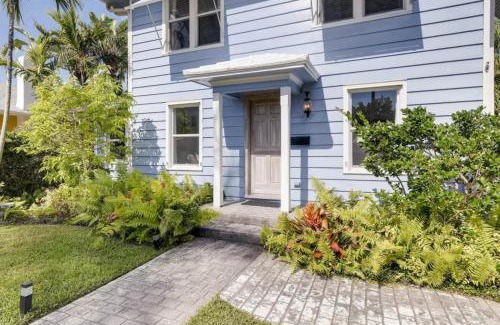 Flamingo Parks House | West Palm Beauty With Private Pool Home