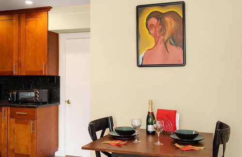 Forest Hill Extension Apartment | West Portal Studio, Ocean View and Convenient!