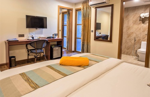 Ukulhas Hotel | West Sands