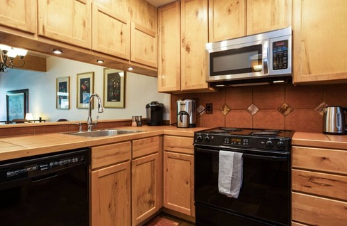 Vail Villa | West Vail Basecamp - On Free Bus Route!