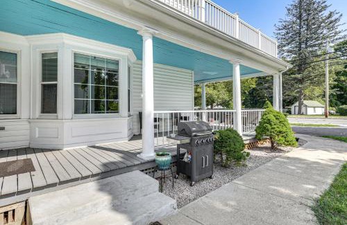 Westerly Apartment | Westerly Apt Steps From Downtown and Beaches Nearby