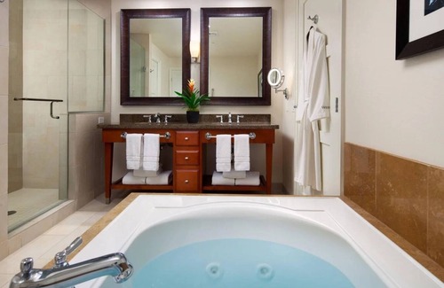 Palm Desert Resort | Westin Palm Desert 1-bedroom resort with fitness room, WiFi