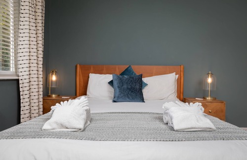 Newton St Loe House | Weston Gem of Bath 3 bedroom house